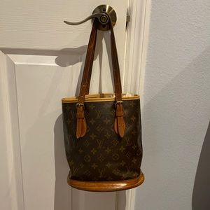 Authentic Louis Vuitton Bucket bag
